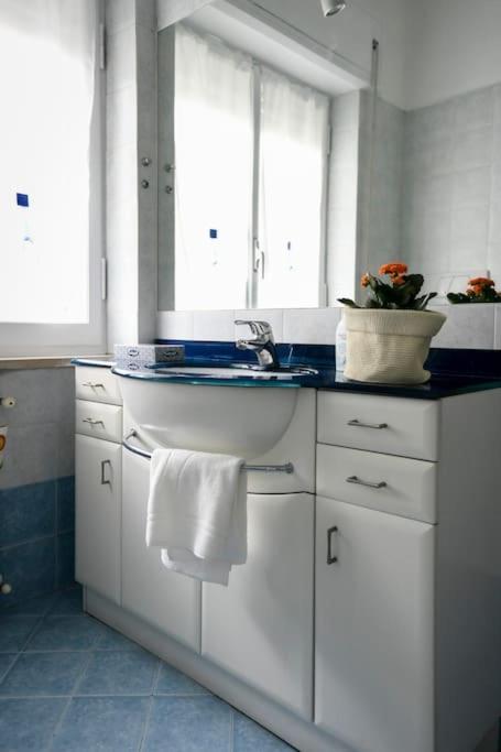 Peaceful Hideaway Apartment Rome Bagian luar foto